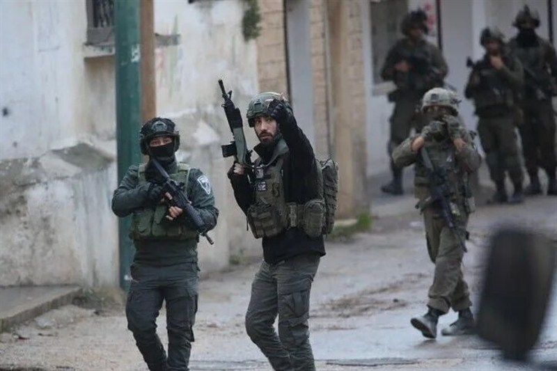 Israeli Forces Impose Siege on Anata, Shuafat in Occupied East Al-Quds