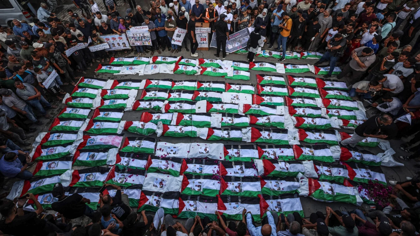 Gaza buries the remains of 100 Palestinians, including 62 children