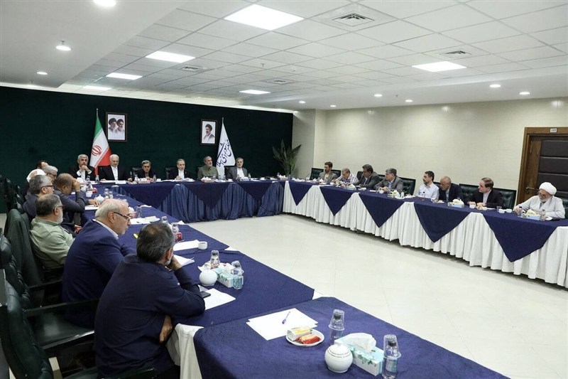 Iranian MPs Briefed on Hormuz, Oman Deal, Regional Issues